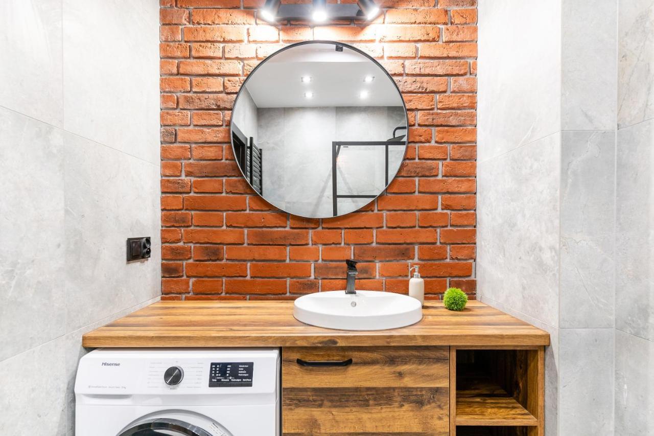 Loft Apart - Loft Nad Rzeka, Centrum, Parking, Winda, Netflix ايوافا المظهر الخارجي الصورة