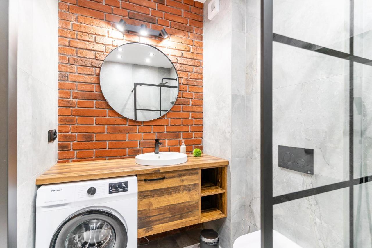 Loft Apart - Loft Nad Rzeka, Centrum, Parking, Winda, Netflix ايوافا المظهر الخارجي الصورة